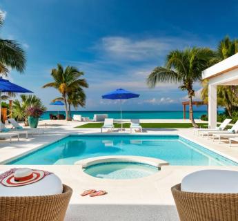 Villa Caraibi Turks & Caicos: Footprints on the beach